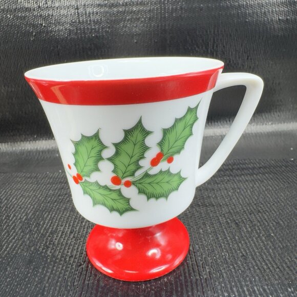 Seyei Christmas Holly Leaf Fine China Porcelain Pedestal Coffee Cups Mugs Set 2 - Picture 2 of 12
